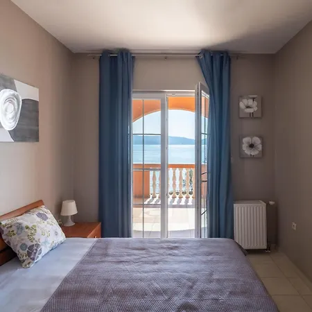 Calmasol Beachfront *