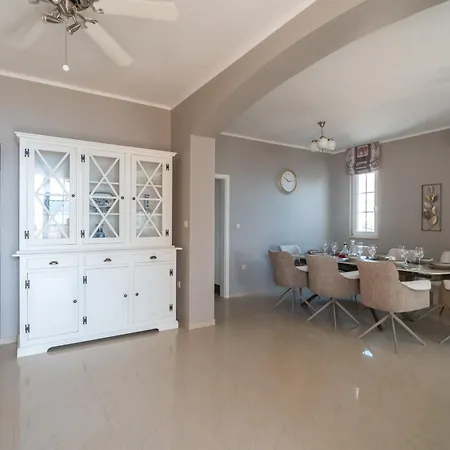 아파트 Calmasol Beachfront Sukošan