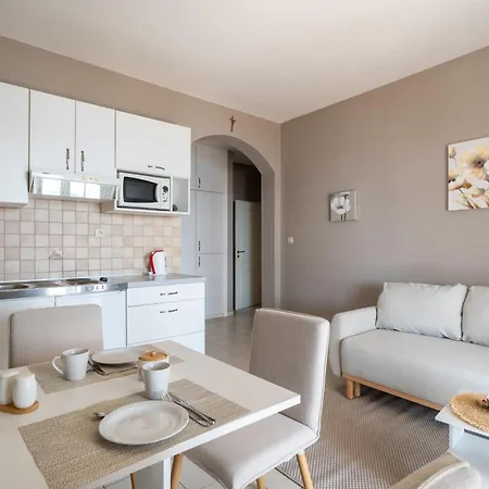 Calmasol Beachfront Daire *